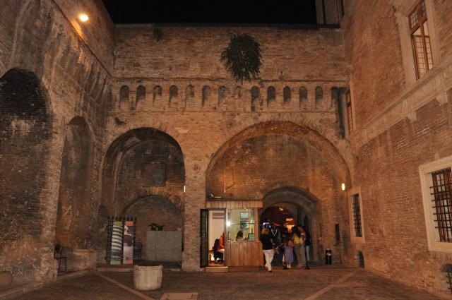 min 2010 08 07 senigallia chateau 102